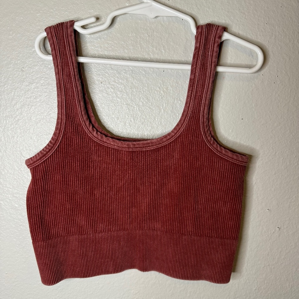 Rusty colored Ribbed crop top
